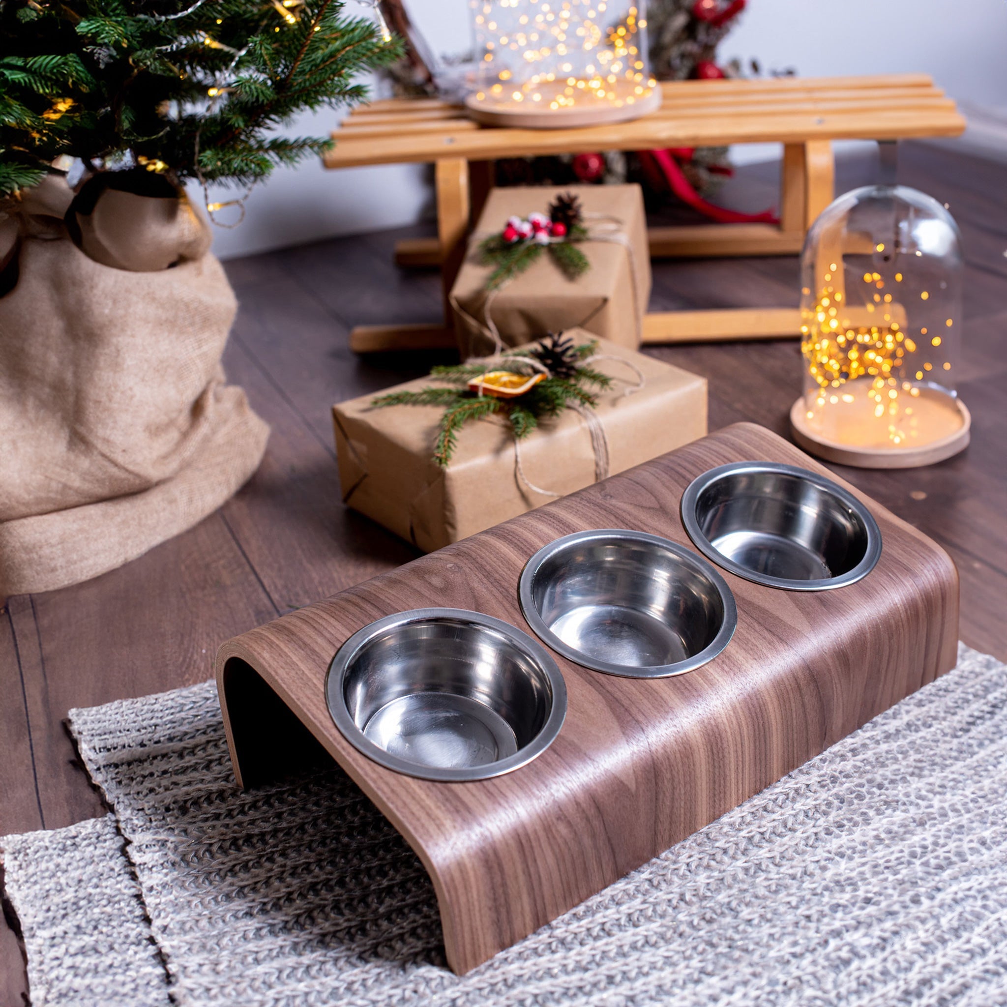 Wooden Elevated Cat and Dog Bowl Stand with 3 Bowls-4